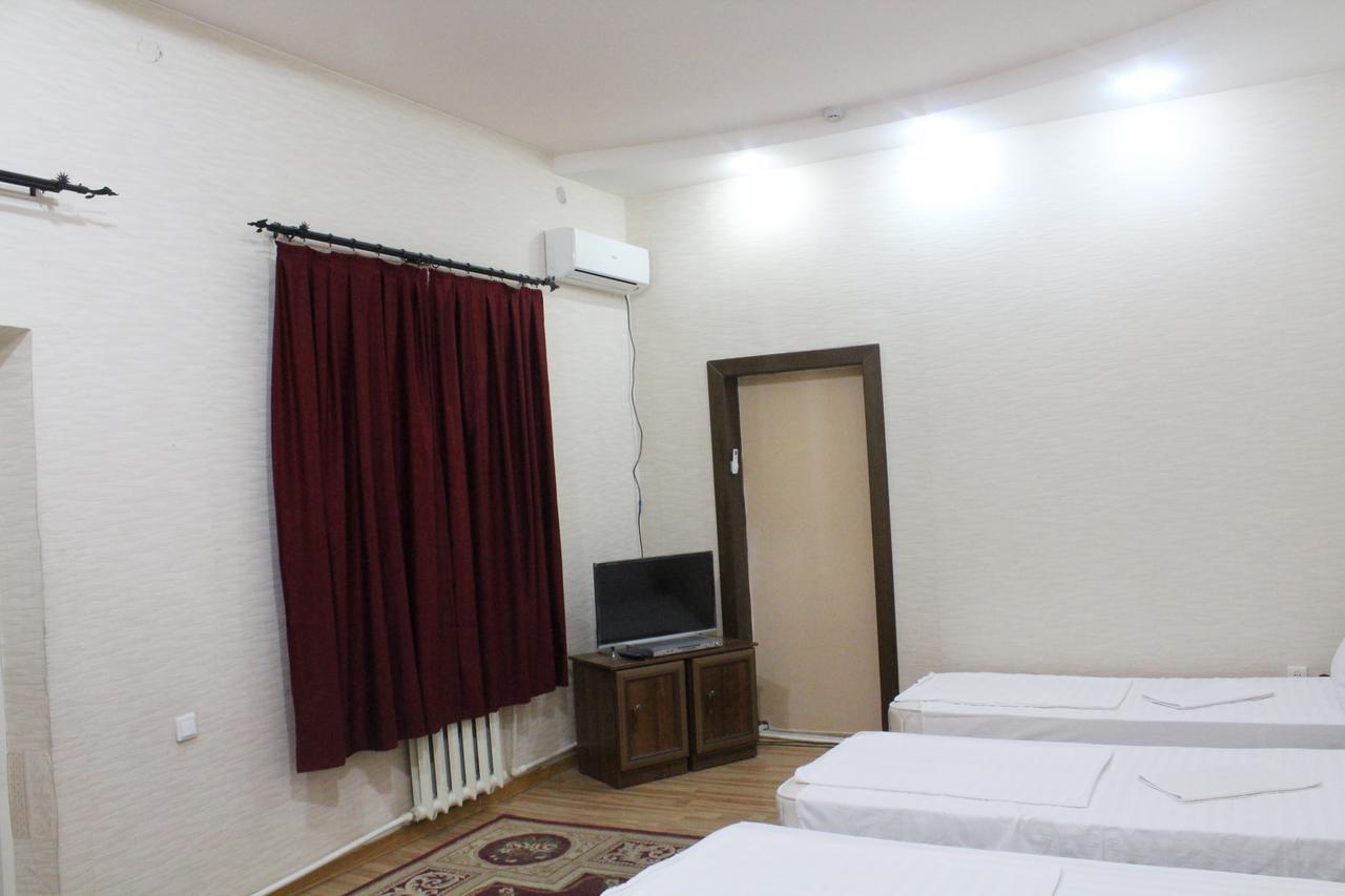 Room tashkent. Ташкент гостиница Олимпия. White Hotel Tashkent. Гостиница в Ташкенте антенн. Отель белый ветер.